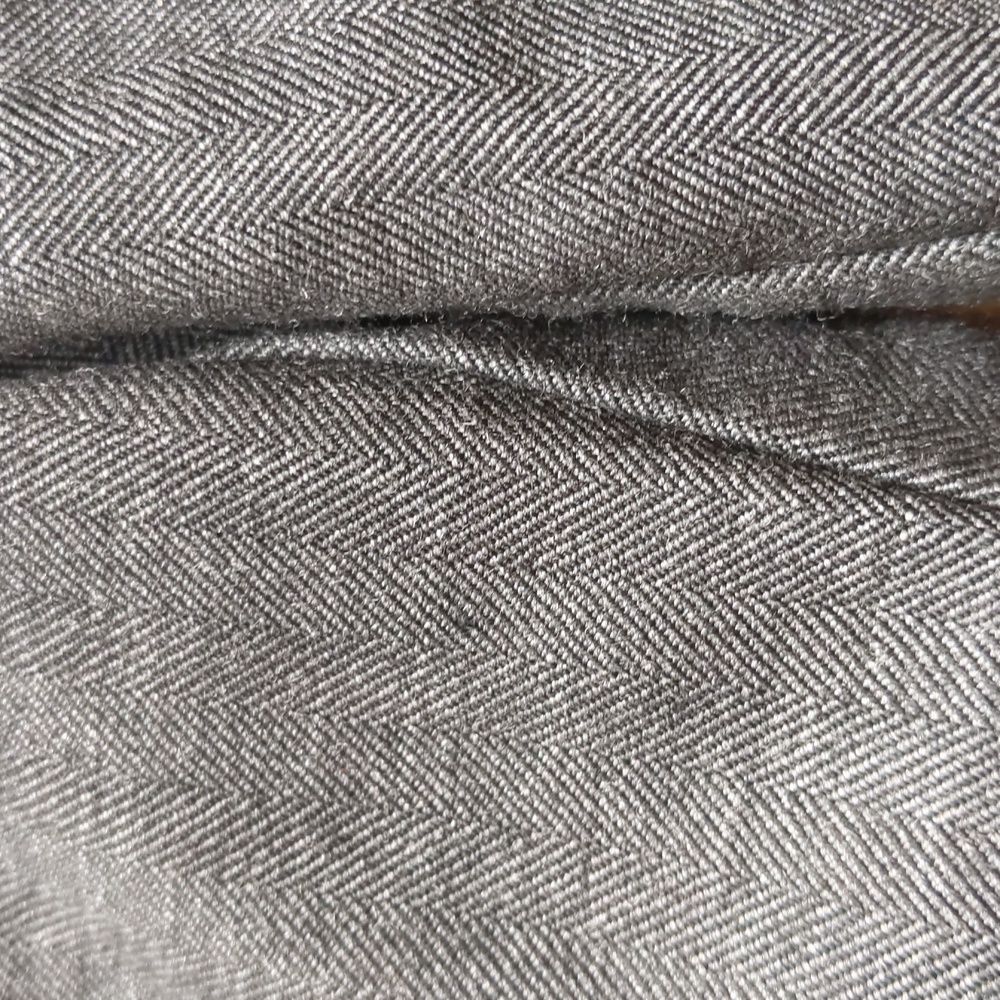 Size 5 Janie and Jack special occasion herringbone pattern wool pocketed shorts - Picture 7 of 7